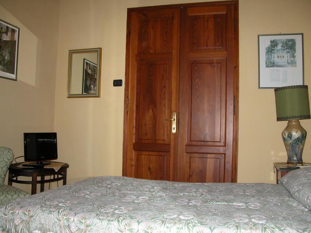 Villa Patrizia B&B Lucca Pokoj fotografie